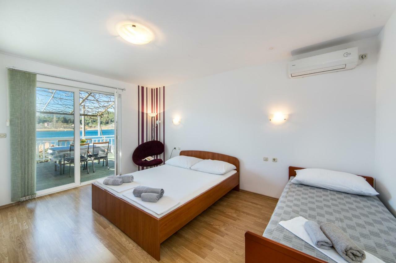 Apartments Barbir 普洛切 外观 照片