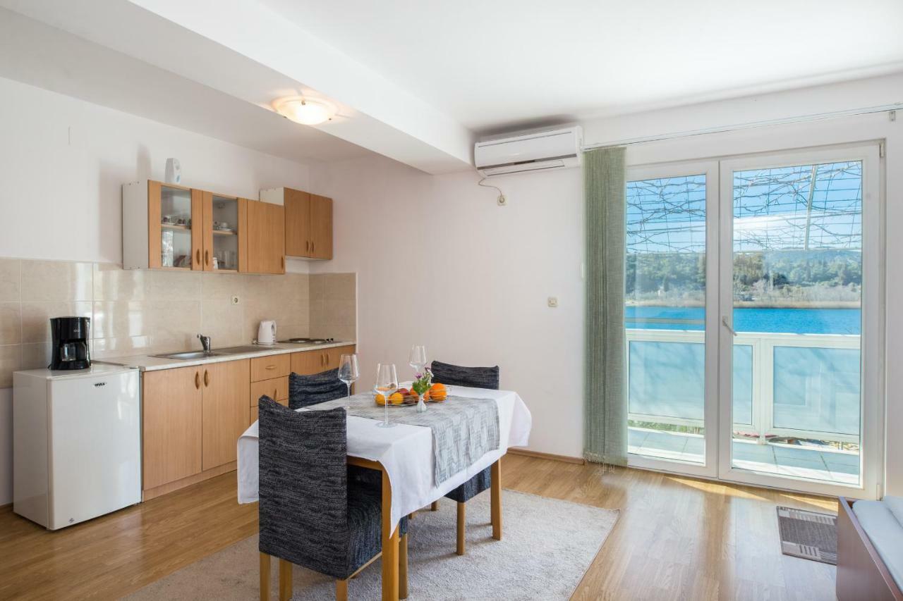 Apartments Barbir 普洛切 外观 照片